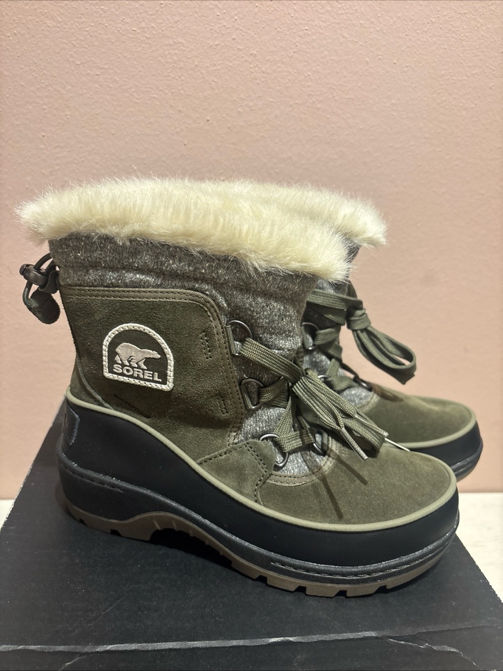 Sorel Tivoli III Sage Suede Faux Fur Waterproof Winter Boots Women’s 6 NEW